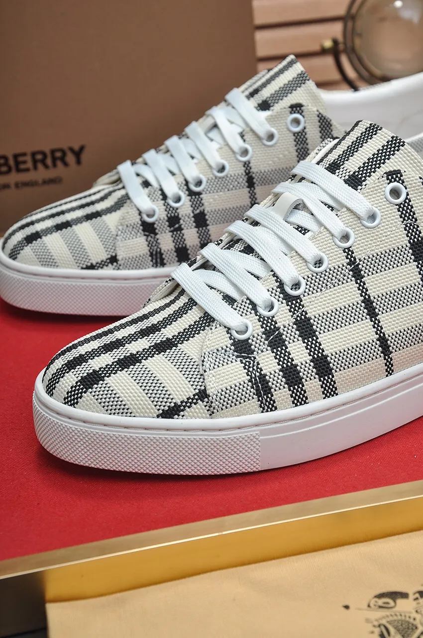 Men's shoes💰480💶[Burberry] (cowhide lining) classic low-top sneakers｜Imported cowhide with classic plaid fabric｜Cow leather lining｜Original outsole｜Fine workmanship and comfortable to wear Size: 38-44 (customized at 45)